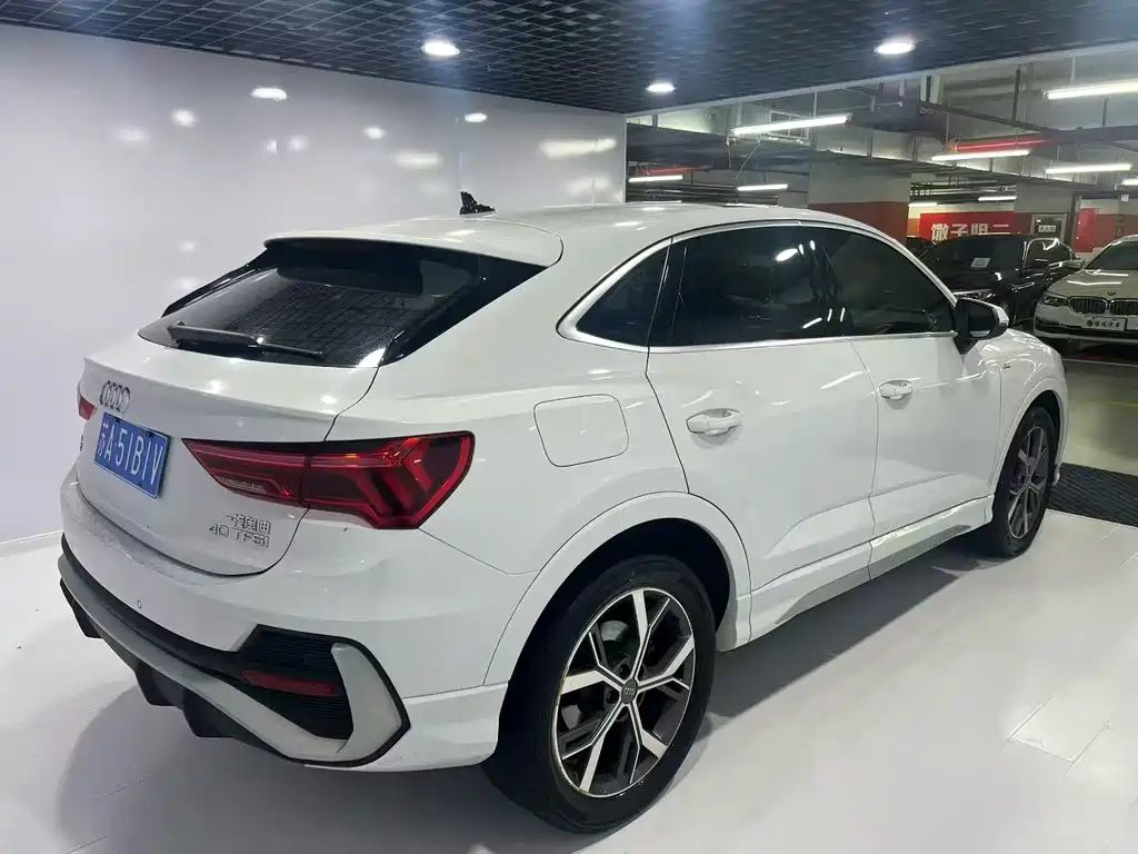 Audi Q3 Sportback 2021 — фото 8