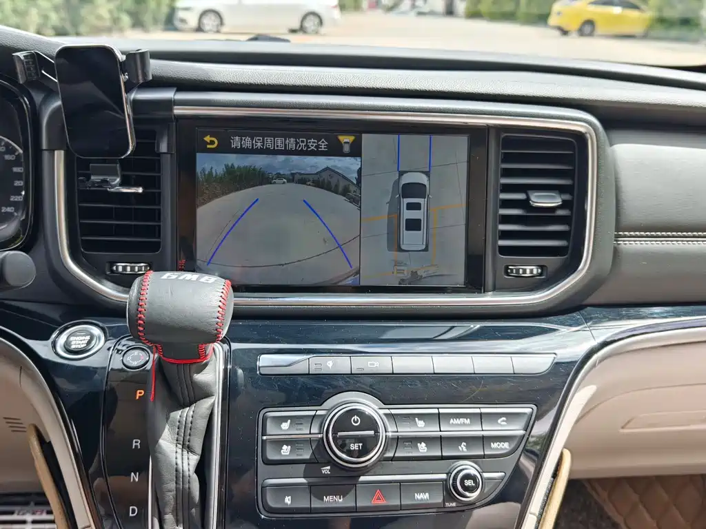 GAC Trumpchi M8 2019 — фото 27