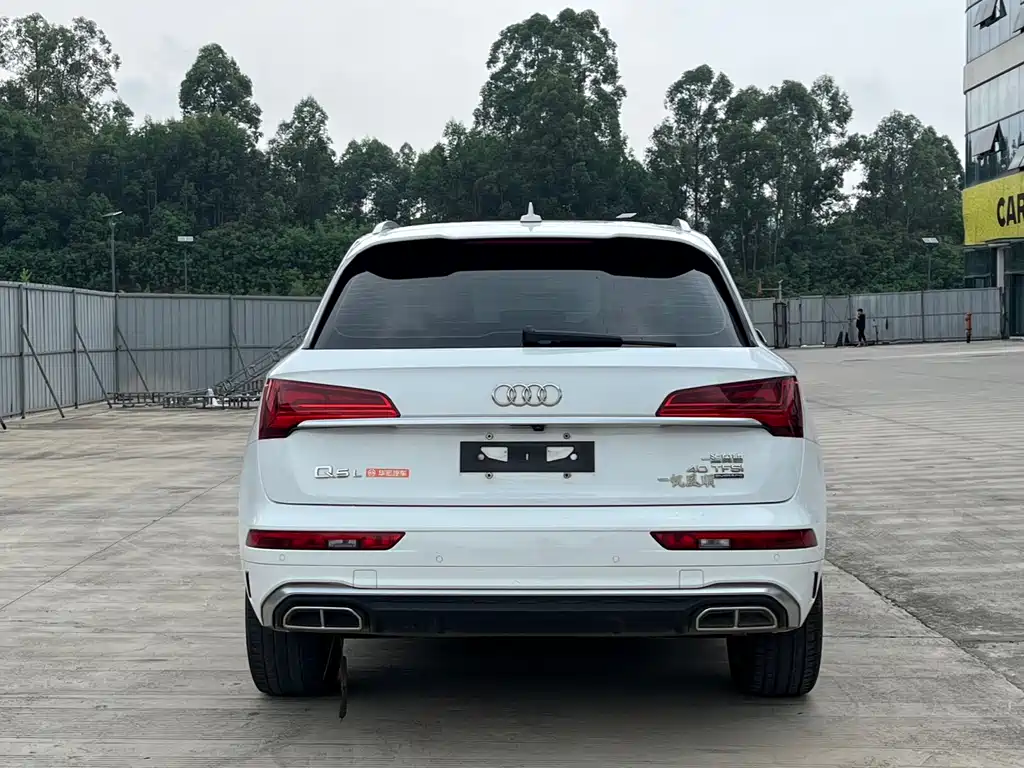Audi Q5L 2022 — фото 6