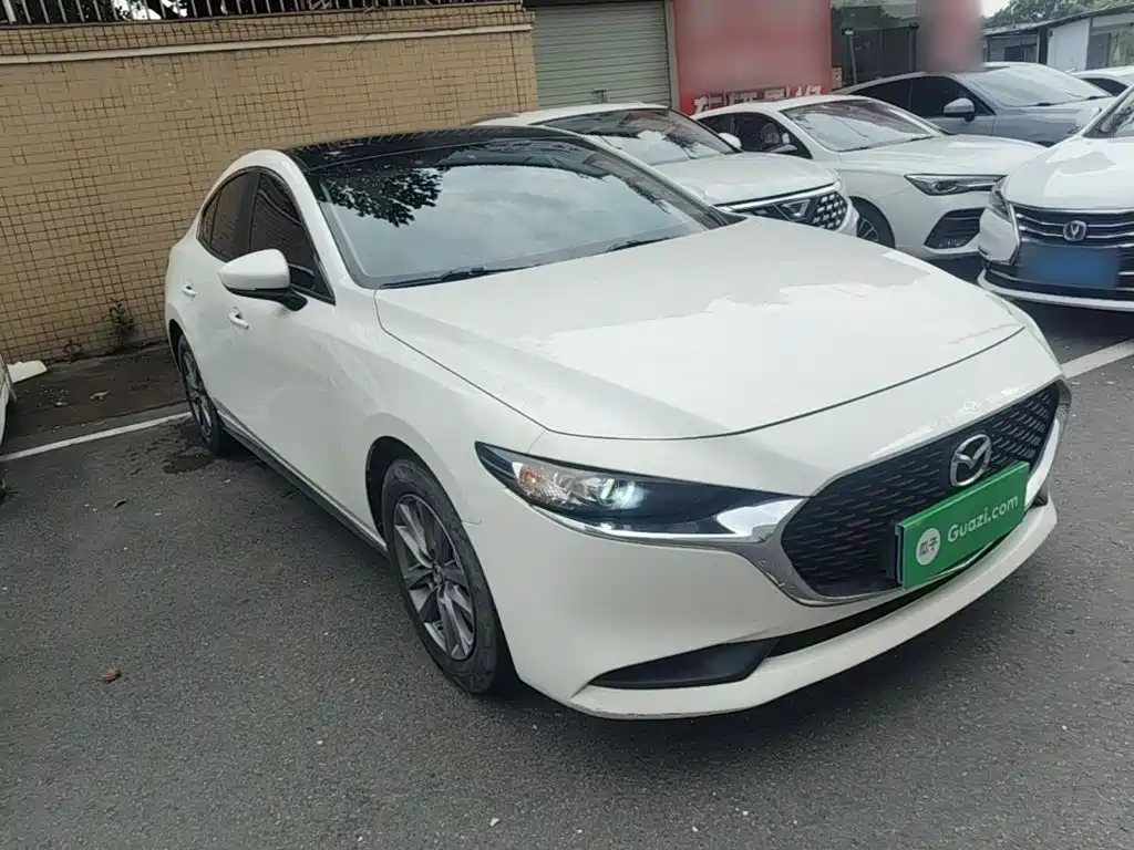Mazda 3 Axela 2023