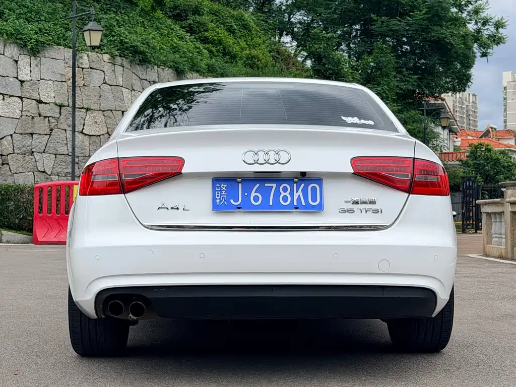 Audi A4L 2013