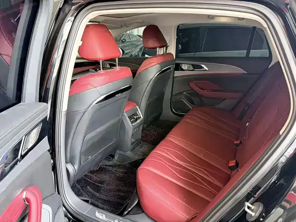 Hongqi H5 2024