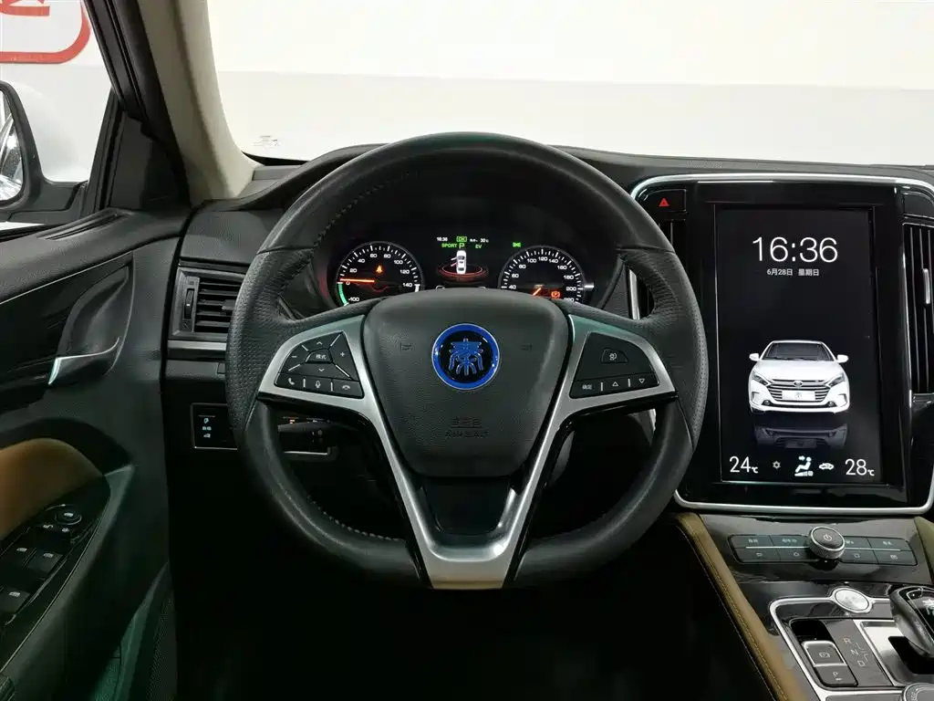 BYD Qin NEV 2018 — фото 11