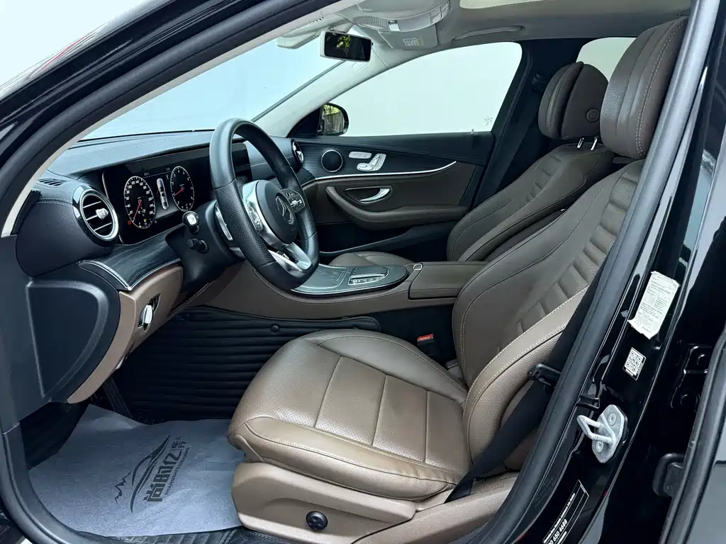 Mercedes-Benz E-Class 2020 — фото 17