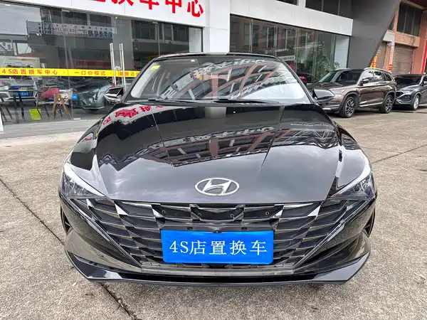 Hyundai Elantra 2021
