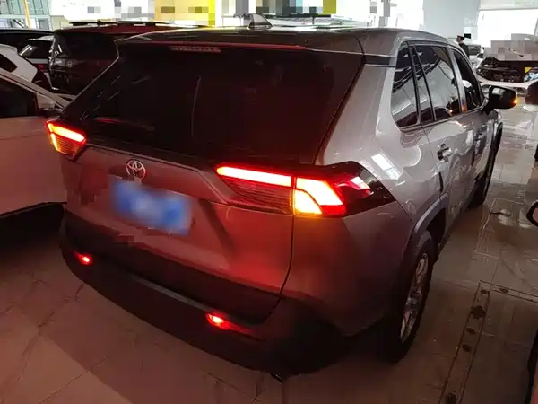 Toyota RAV4 2024