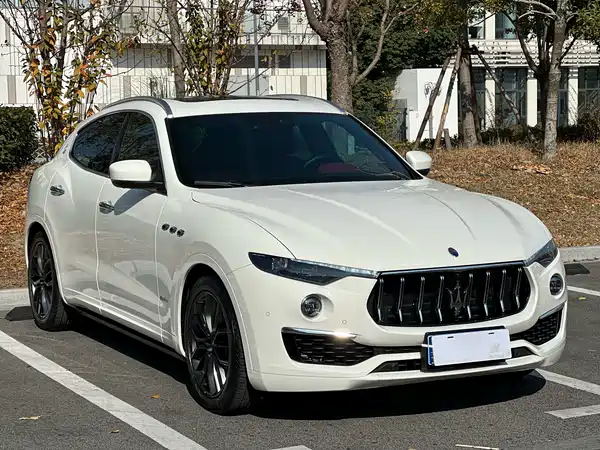 Maserati Levante 2021