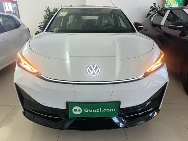 Volkswagen Distinctive 06 2025