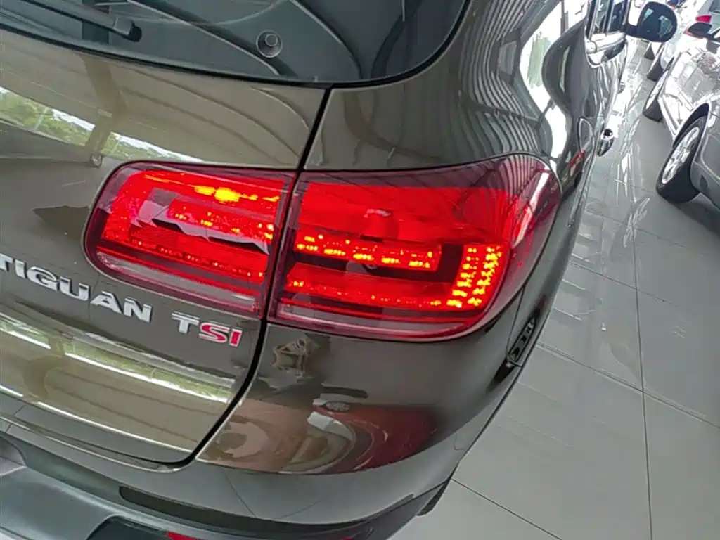Volkswagen Tiguan 2015 — фото 8