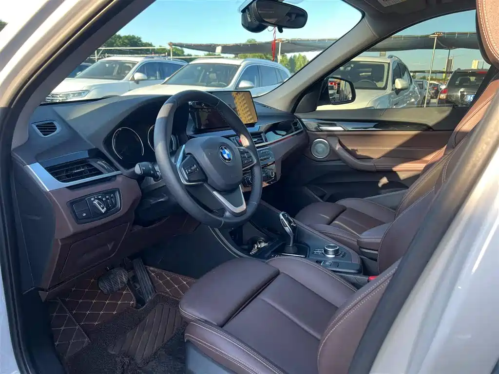 BMW X1 2022 — фото 11