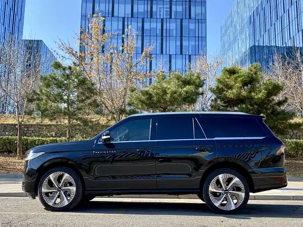 Lincoln Navigator 2025