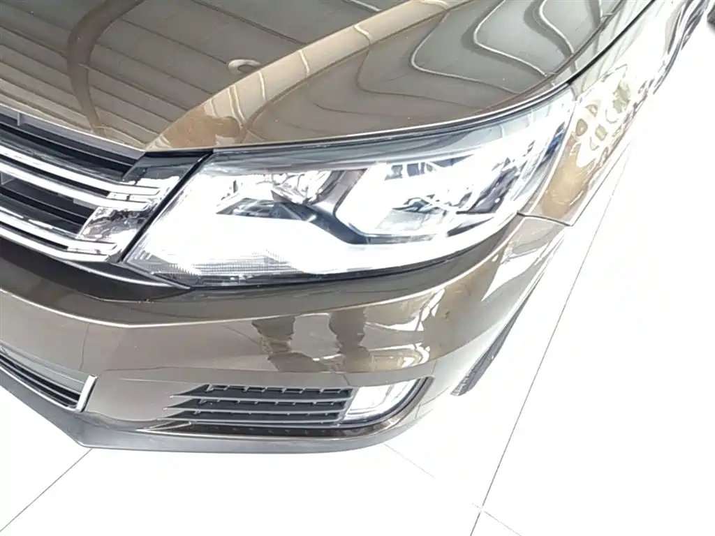 Volkswagen Tiguan 2015 — фото 24