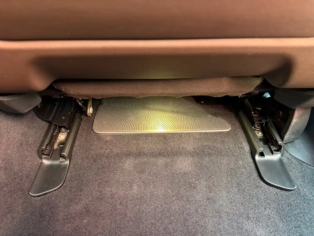 BMW 5 Series New Energy 2018 — фото 14