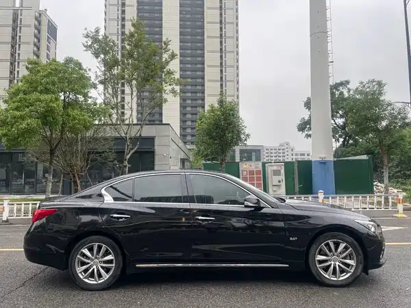 Infiniti Q50L 2018