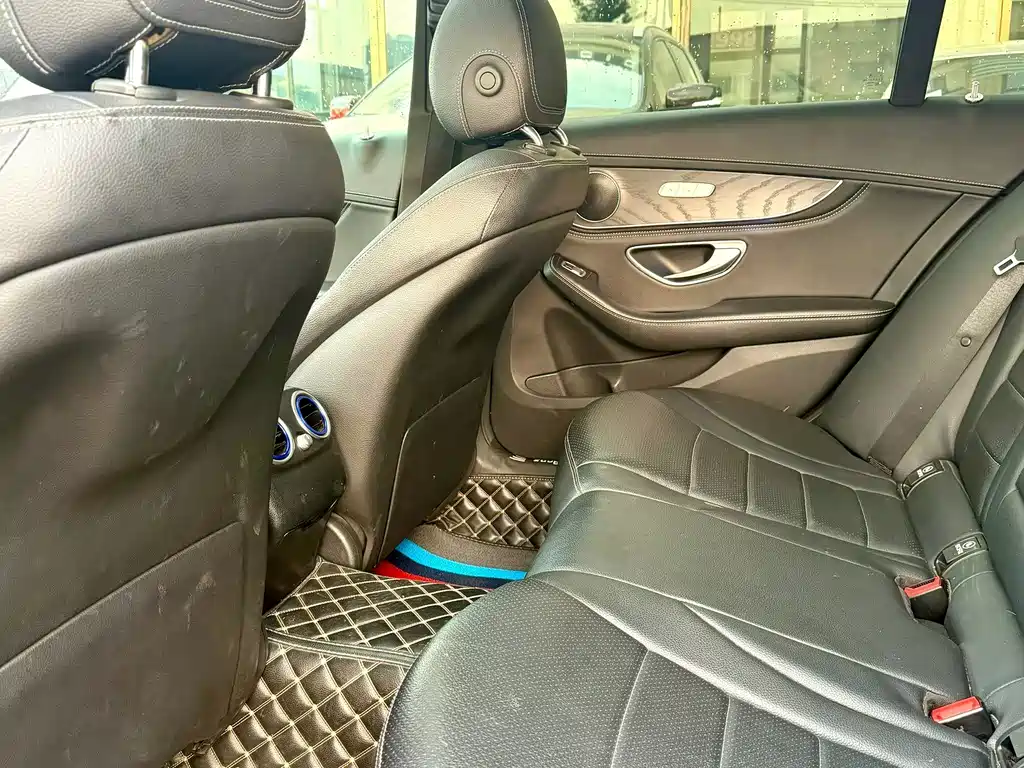 Mercedes-Benz C-Class 2018