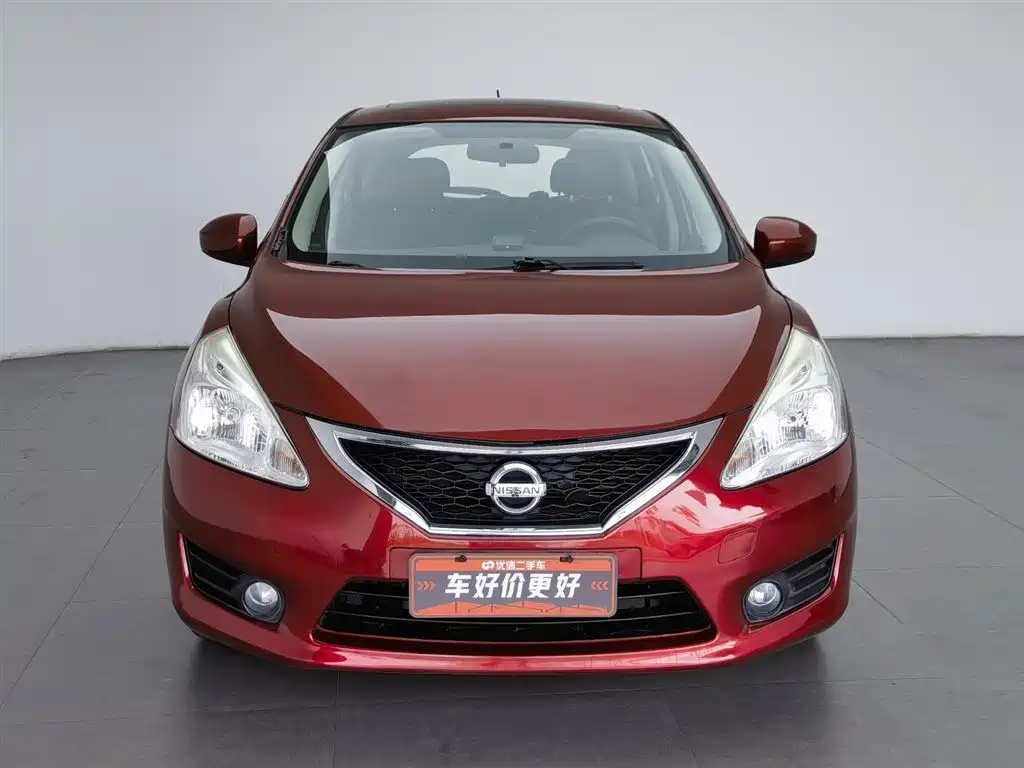 Nissan Tiida 2014