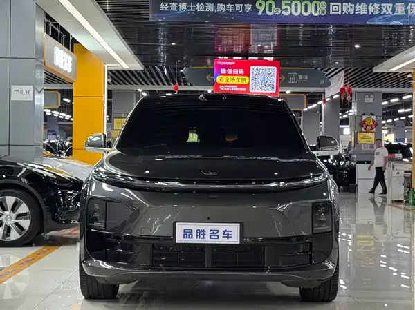 Li Auto L6 2024