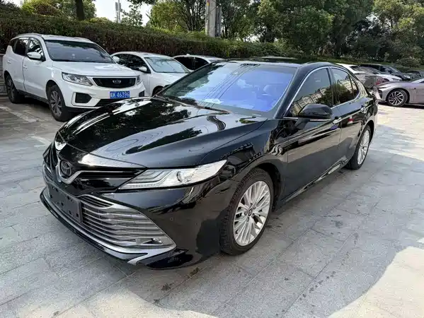 Toyota Camry 2021