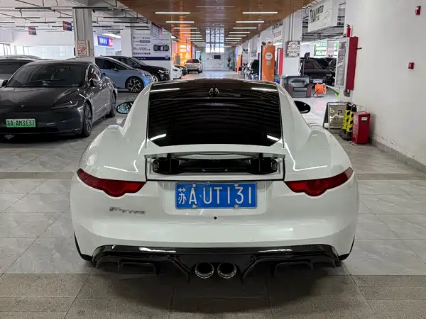 Jaguar F-TYPE 2015
