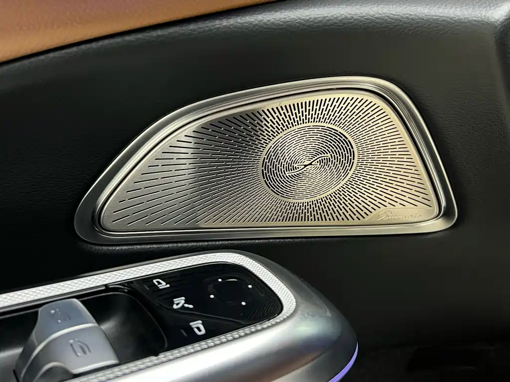Mercedes-Benz E-Class 2024 — фото 20