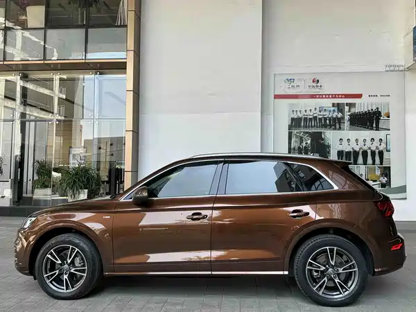 Audi Q5L 2019