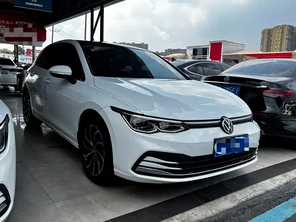 Volkswagen Golf 2023