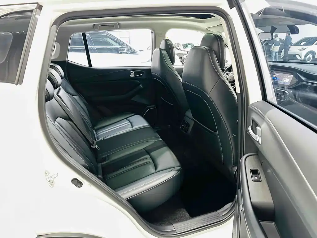 GAC Motor Trumpchi GS4 2023 — фото 26