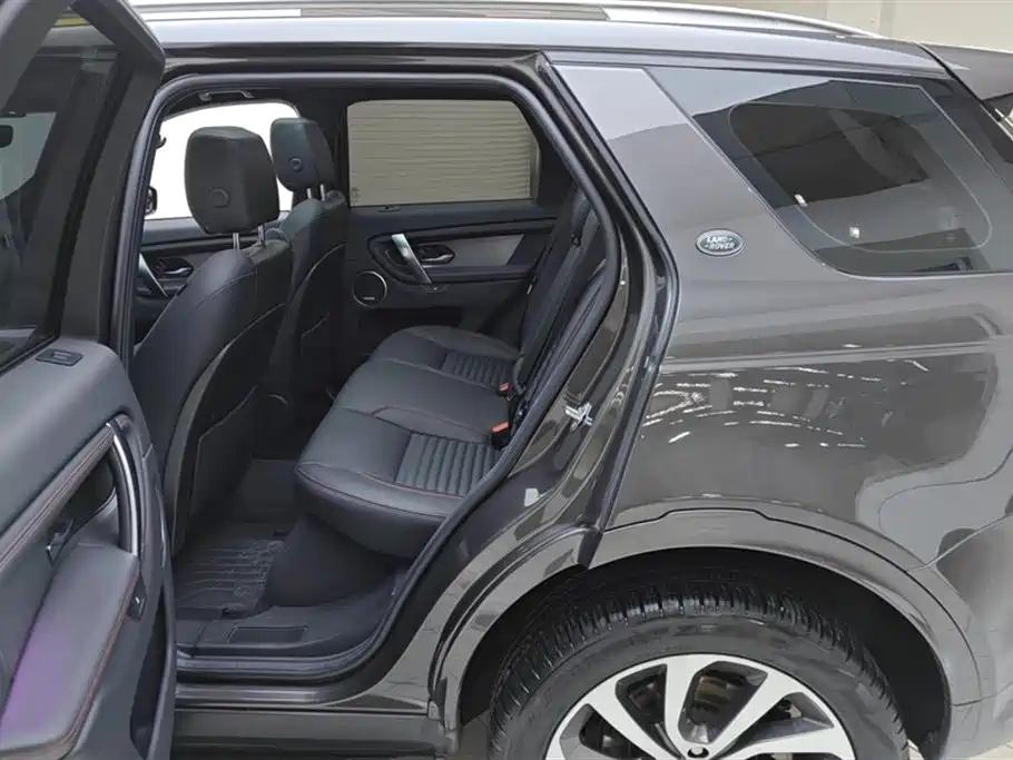 Land Rover Discovery Sport 2022 — фото 11