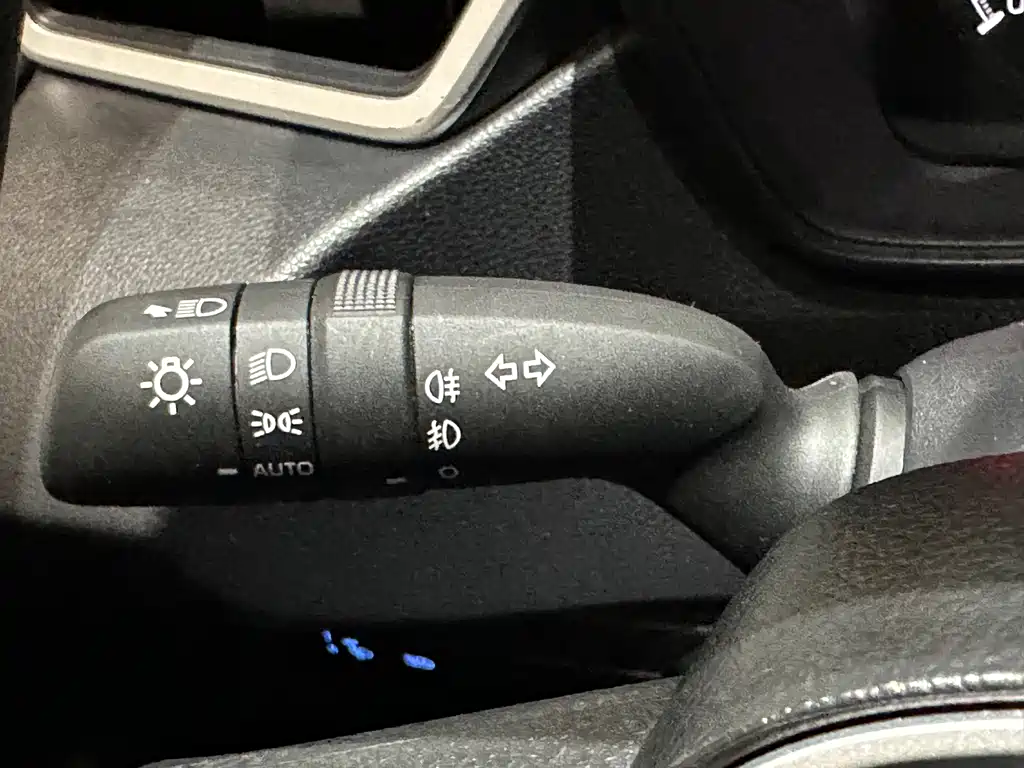 Toyota Corolla 2021 — фото 10