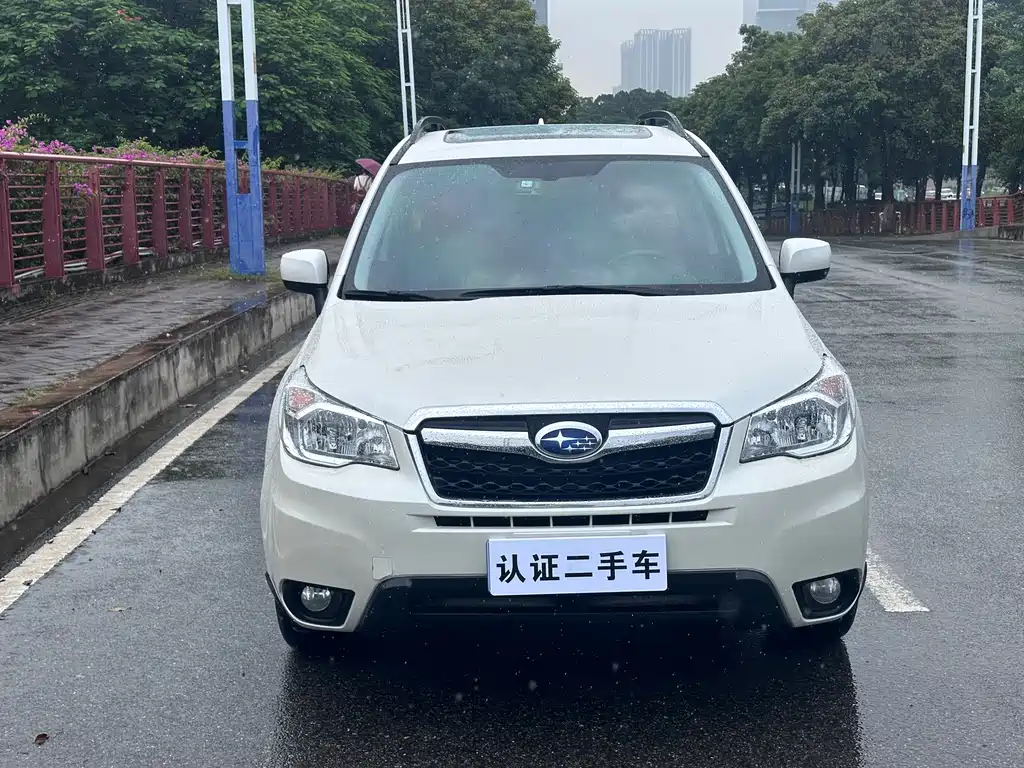 Subaru Forester 2015 — фото 3