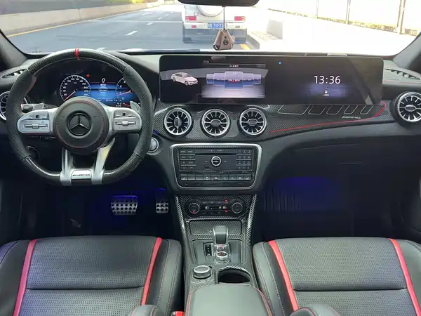Mercedes-Benz GLA AMG 2016