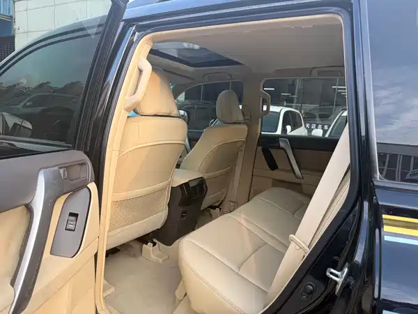 Toyota Prado 2016