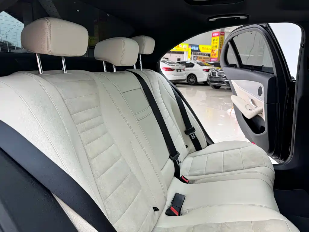 Mercedes-Benz E-Class 2017 — фото 12