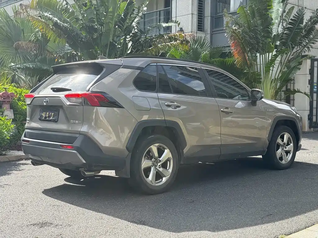 Toyota RAV4 Rongfang Dual Engine E+ 2023 — фото 9