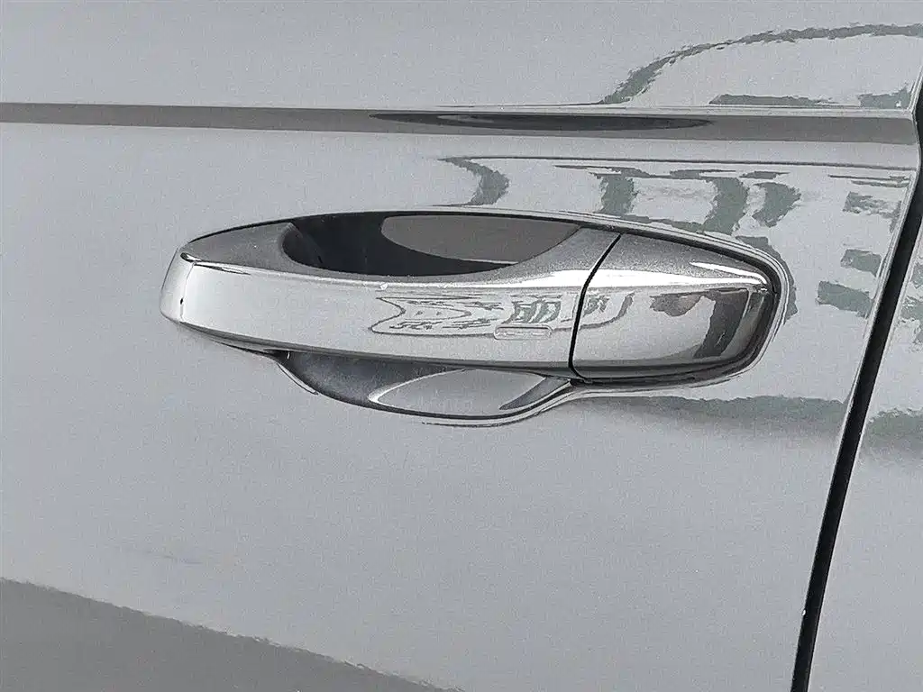 Volkswagen GTE PHEV 2020 — фото 18