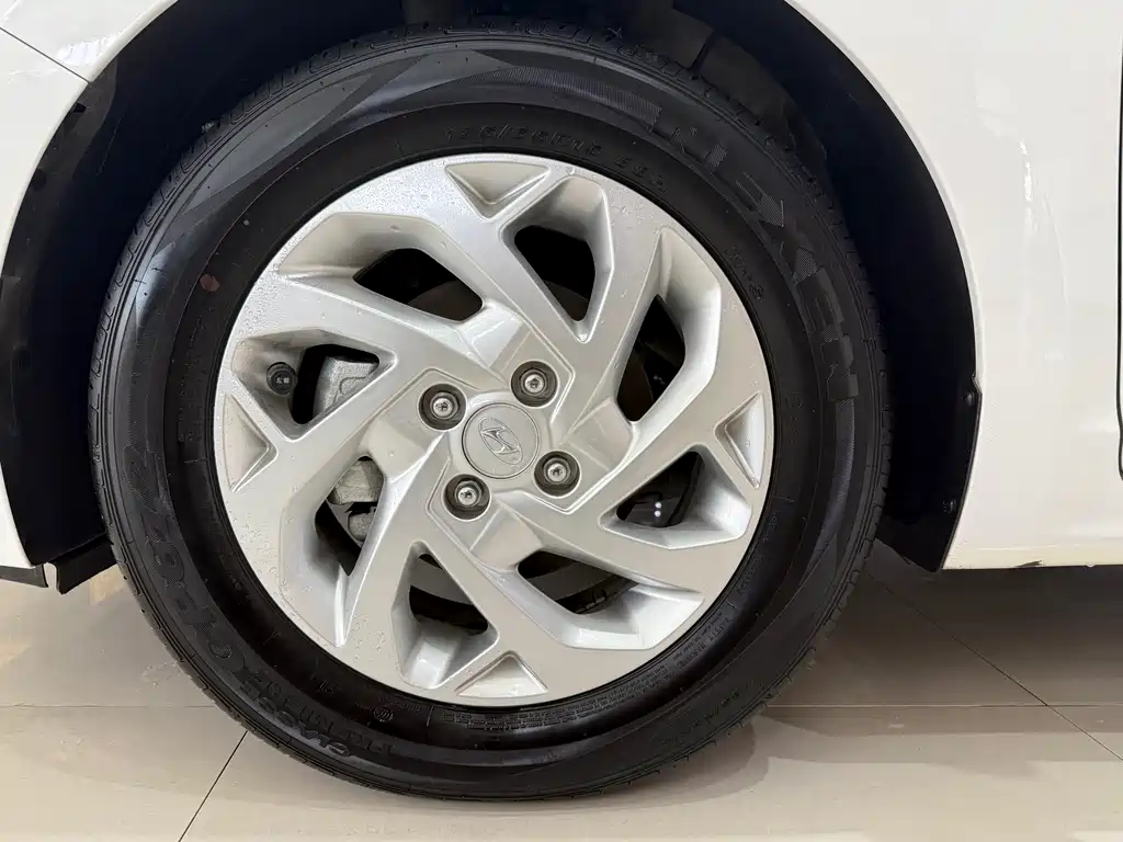 Hyundai Verna 2020 — фото 14