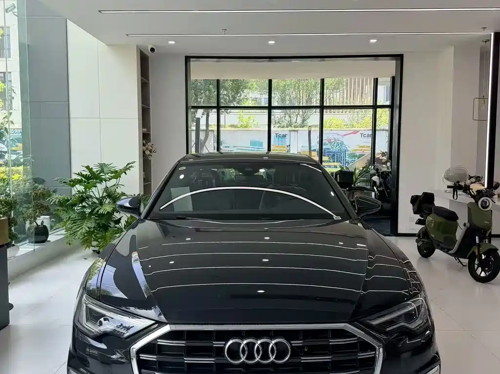 Audi A6L 2025