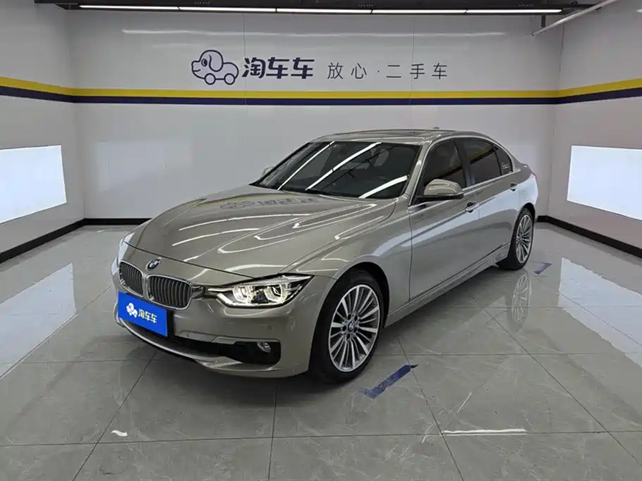 BMW 3 Series 2019 — фото 1