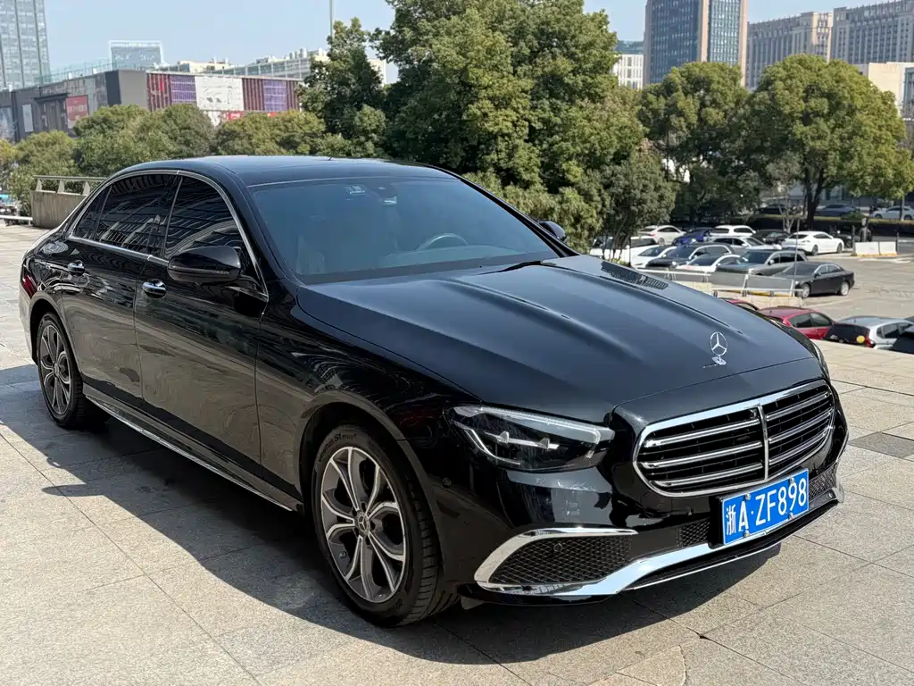 Mercedes-Benz E-Class 2021 — фото 2