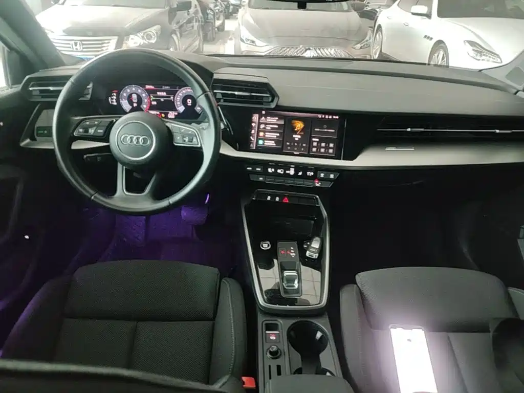 Audi A3 2022 — фото 10