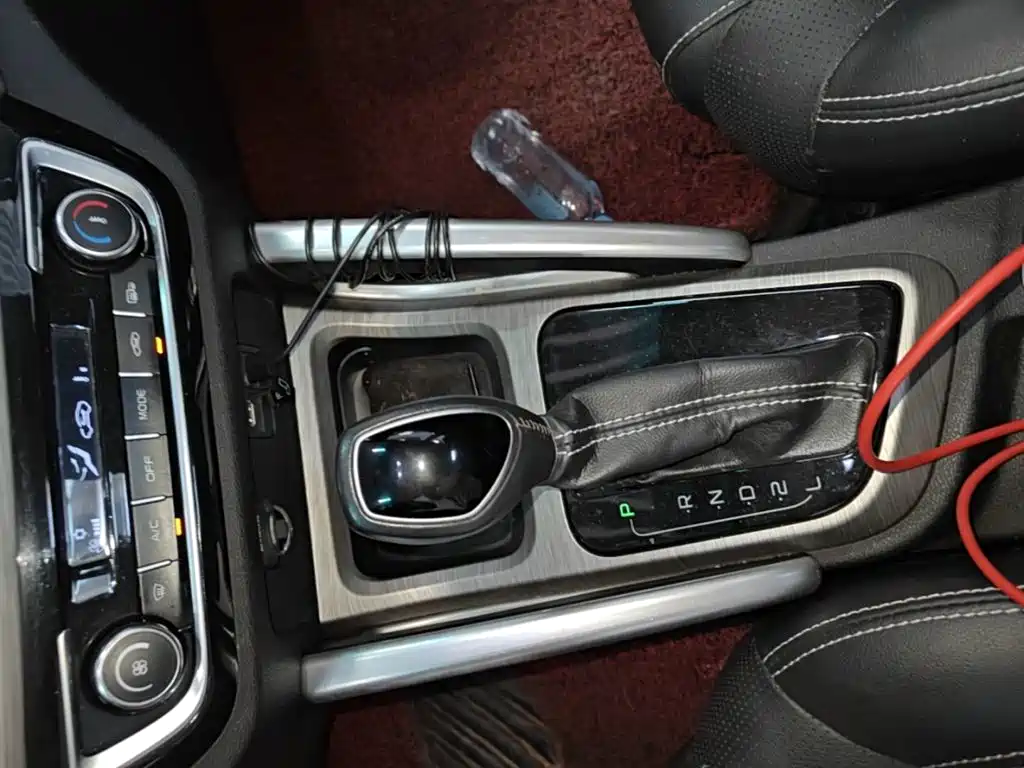 Geely Vision X3 2017 — фото 14