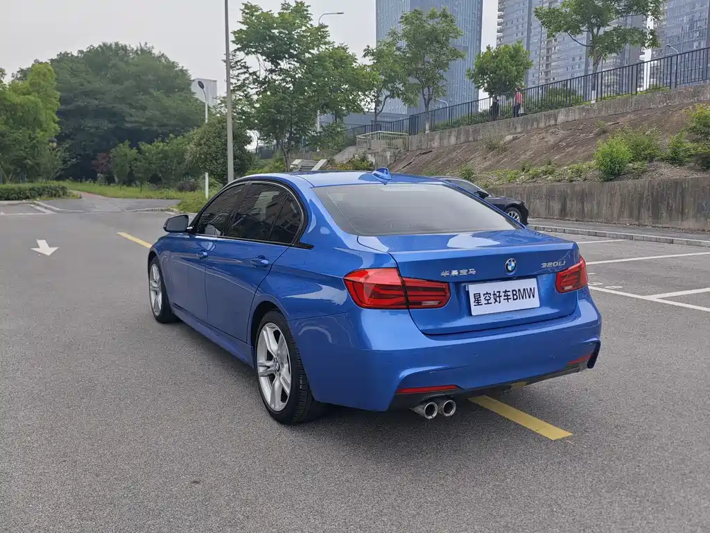 BMW 3 Series 2019 — фото 17