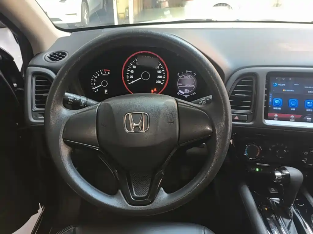 Honda Vezel 2021 — фото 11