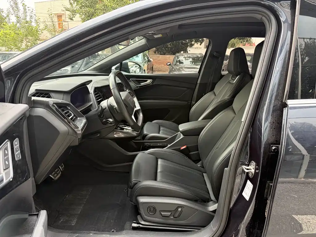 Audi Q4 e-tron 2024