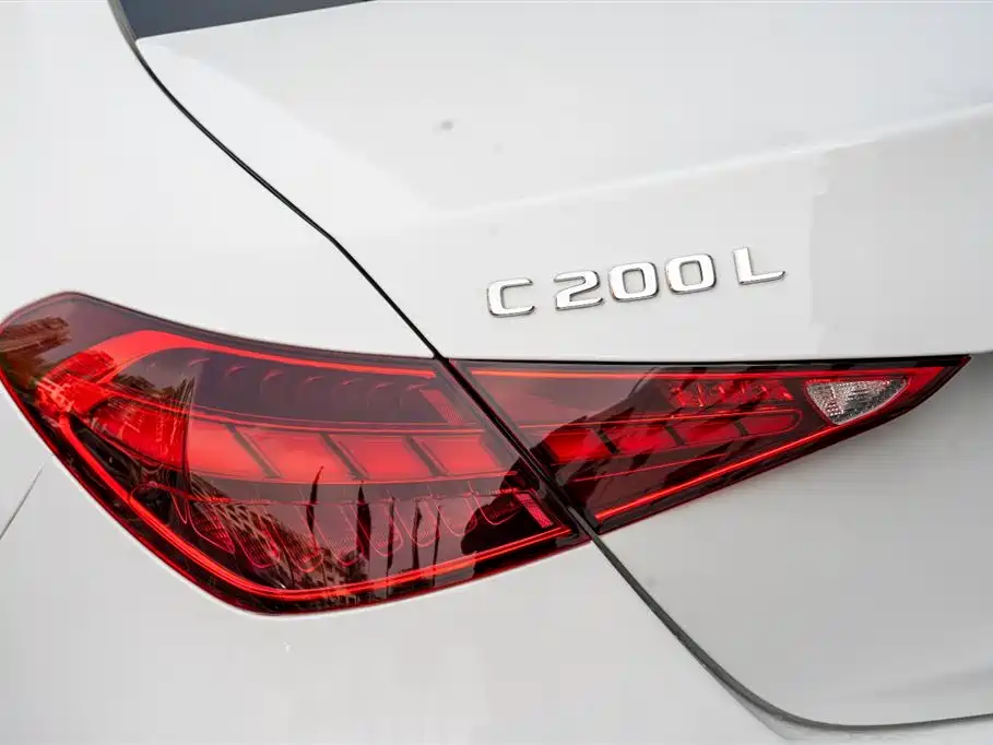 Mercedes-Benz C-Class 2022