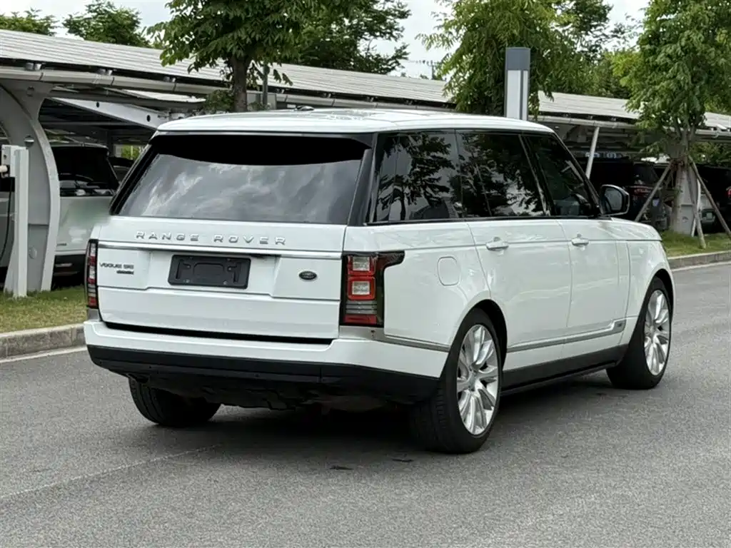 Land Rover Range Rover 2017 — фото 11