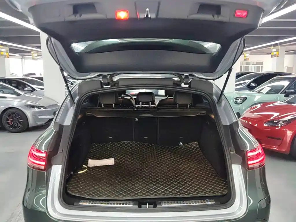 Mercedes-Benz EQC 2021 — фото 19