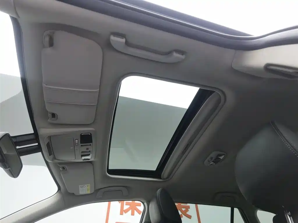 Subaru Outback 2018 — фото 14