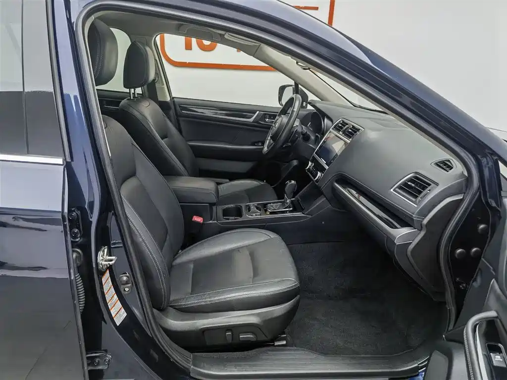 Subaru Outback 2018 — фото 23