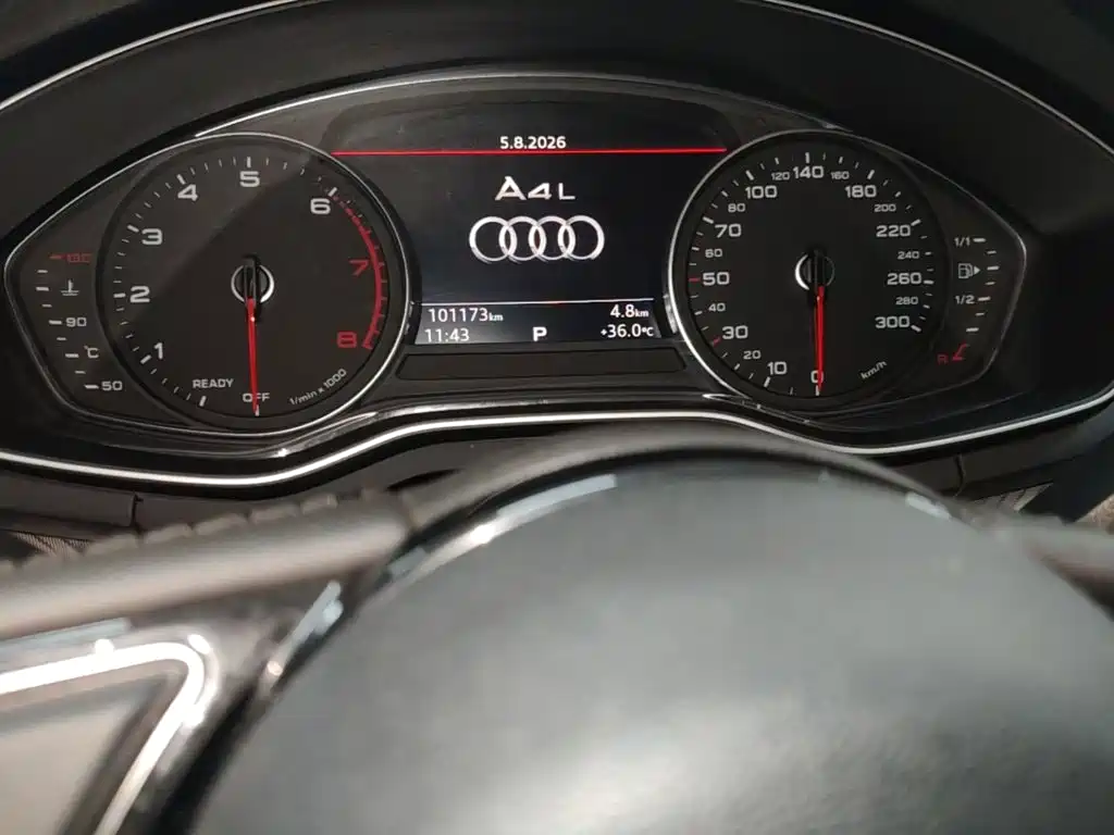 Audi A4L 2017 — фото 12